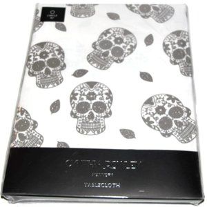 Cynthia Rowley Sugar Skull 70" R Tablecloth Silver Shimmer Halloween Day of Dead
